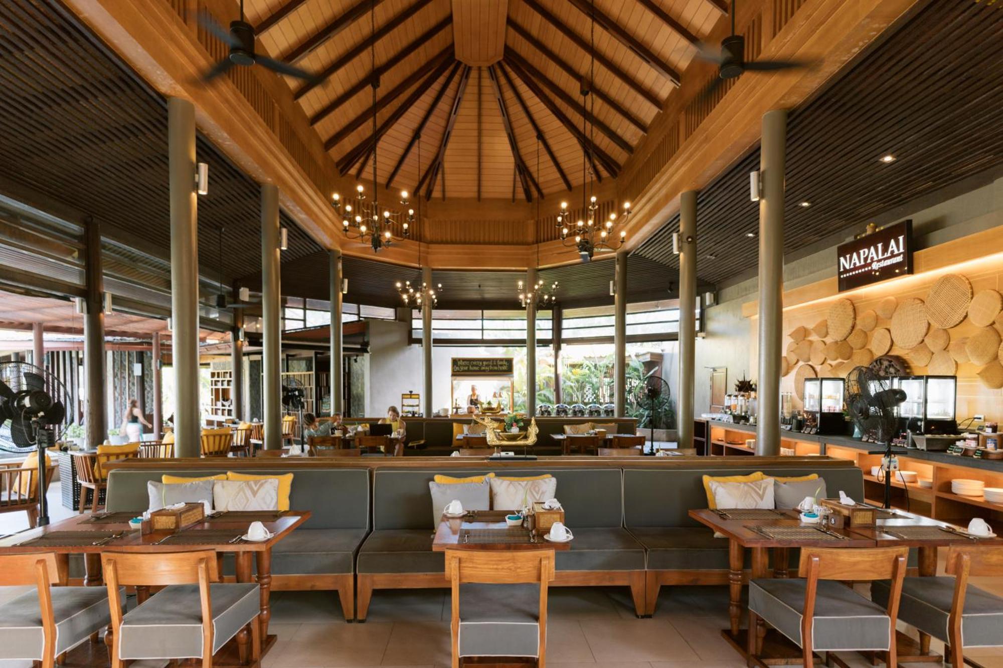 Apsara Beachfront Resort & Villa - Sha Extra Plus Khaulak Kültér fotó