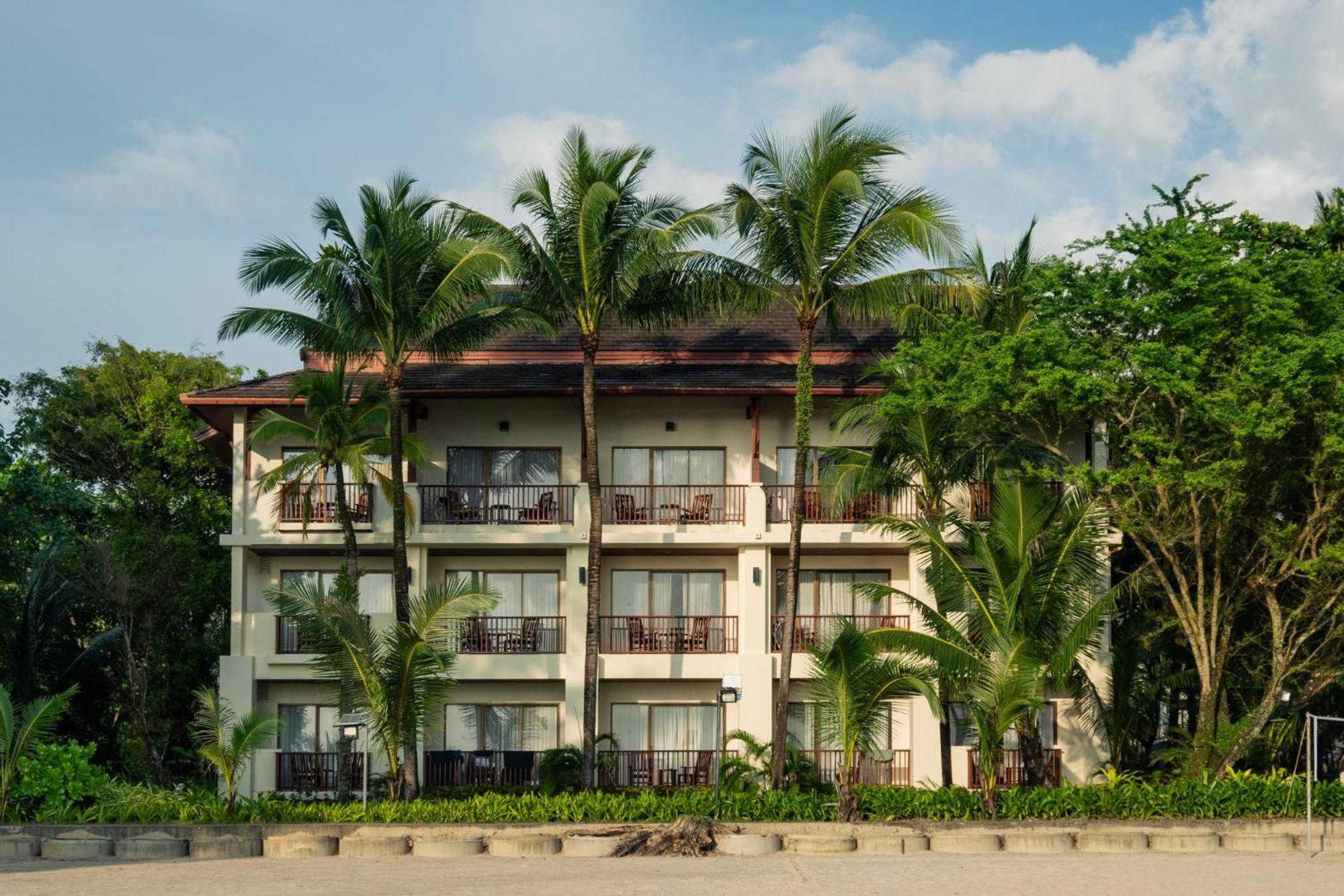 Apsara Beachfront Resort & Villa - Sha Extra Plus Khaulak Kültér fotó